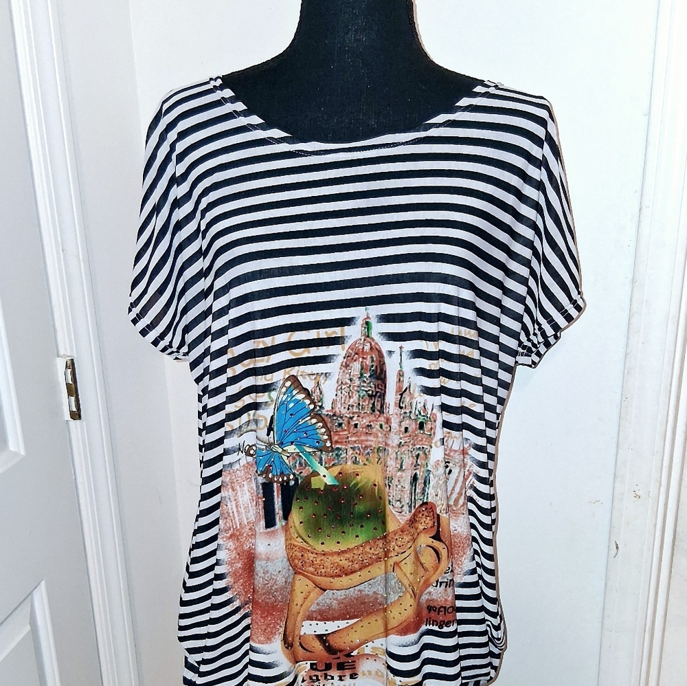 Striped Graphic Women's Top - Picture 5 of 7